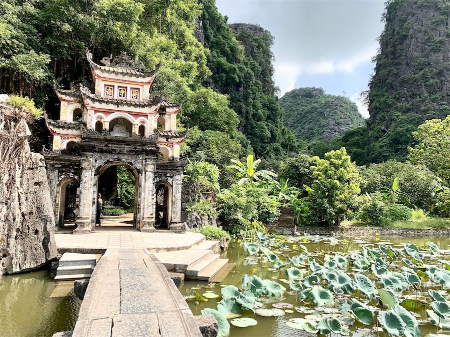 Tam Coc, temple