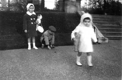 photo prise dans un parc parisient en janvier 1961